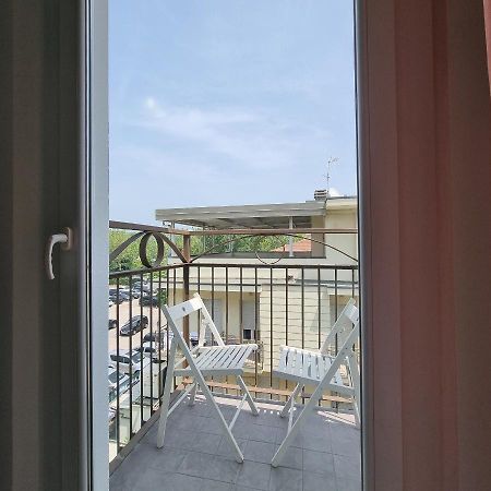 Residence Mare Ріміні Екстер'єр фото
